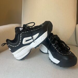 FILA disruptor size 5.5